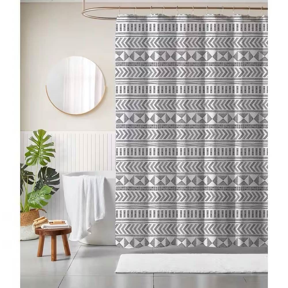 72-inch Polyester Shower Curtain โ Black & White Scandinavian Chevron