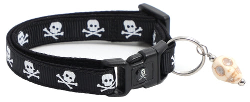 Skulls & Crossbones on Black β Breakaway Cat Collar