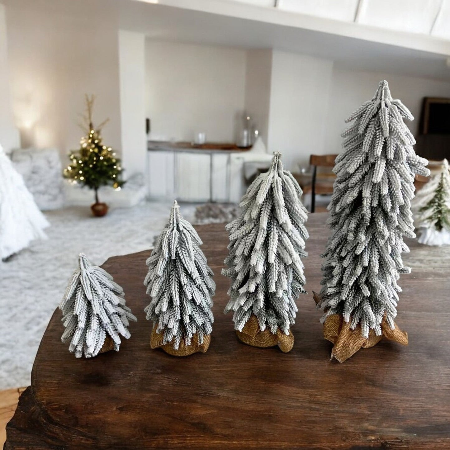 Snow Christmas Trees – Set of 4