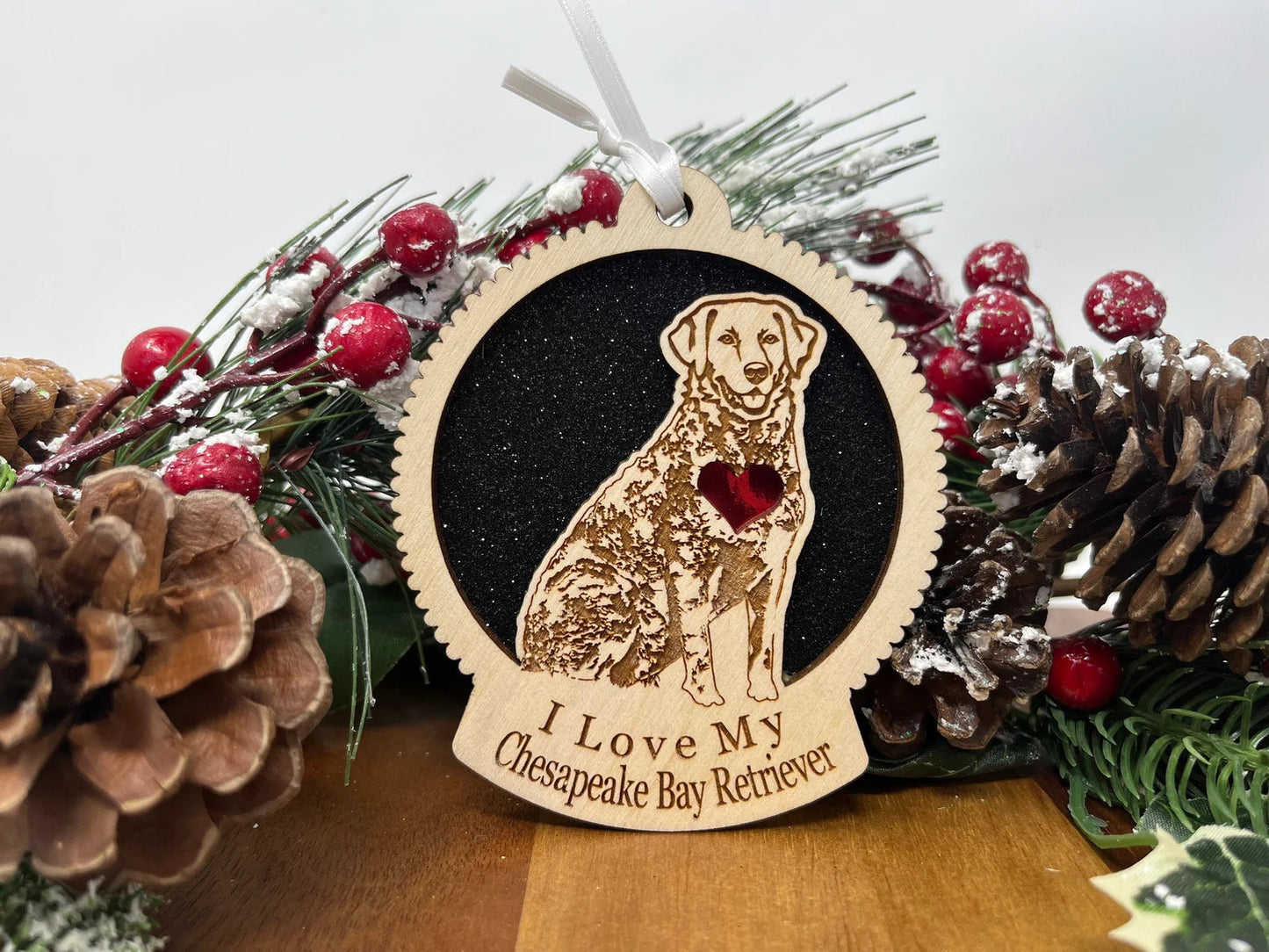Love My Chesapeake Bay Retriever β Laser Engraved Round Wooden Ornament