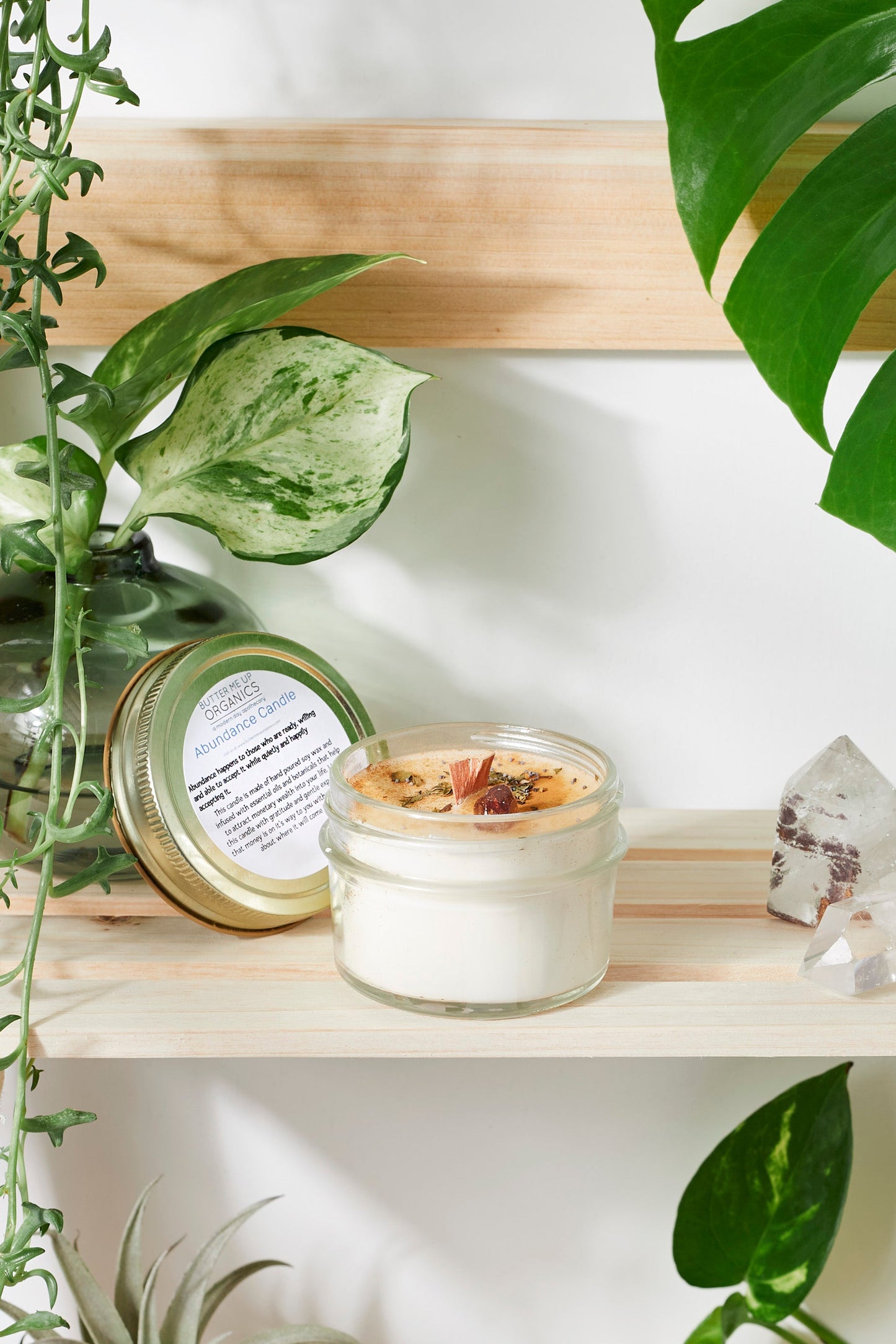 Abundance Intention Candle – Hand-Poured Soy with Crystal & Herbs