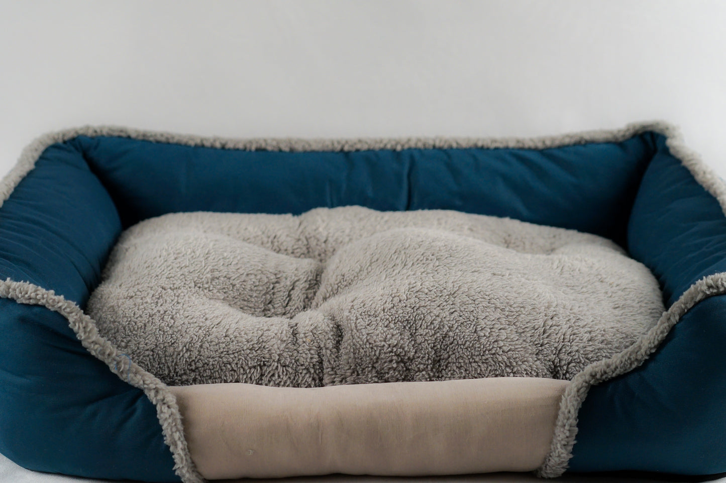 Soft Touch All Seasons Pet Bed – 26"