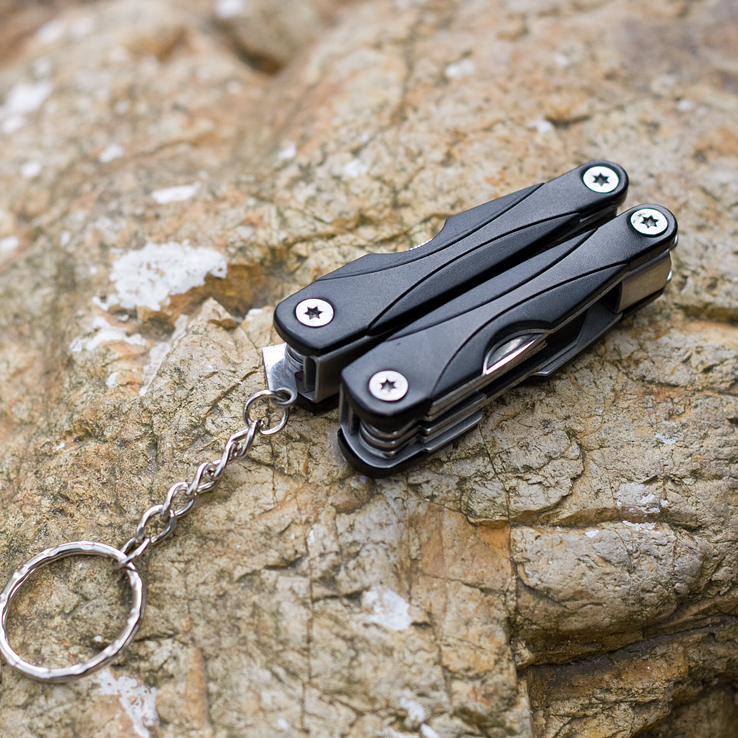 Outdoor Multifunction Pliers – 9-in-1 Compact Tool