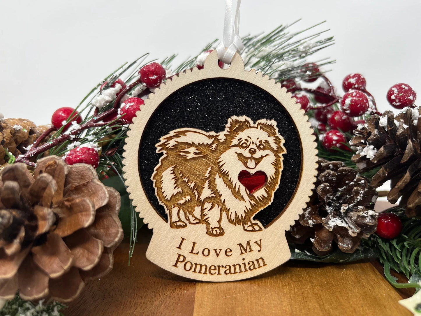Love My Pomeranian – Laser Engraved Round Wooden Ornament