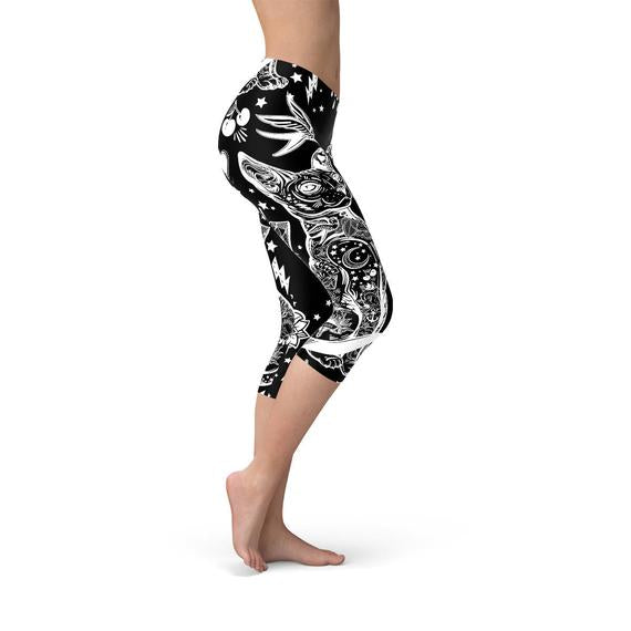 Women’s Black Magic Cat – Capri Leggings